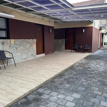 Apartamento Casa Familia Sleman  Exterior foto