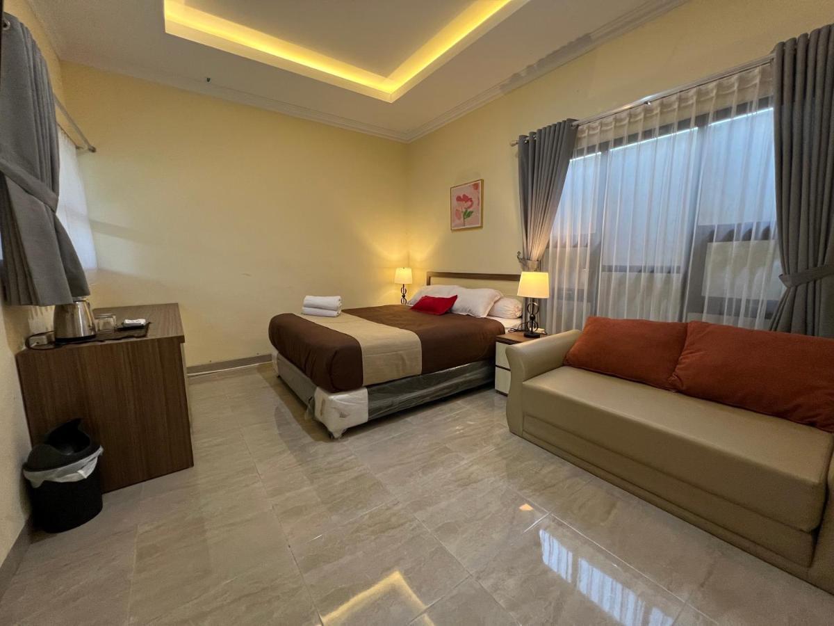 Apartamento Casa Familia Sleman  Exterior foto